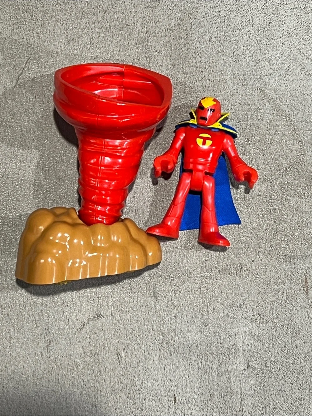 Imaginext DC Super Friends RED TORNADO 3” Action Figure W/ Rotating Tornado